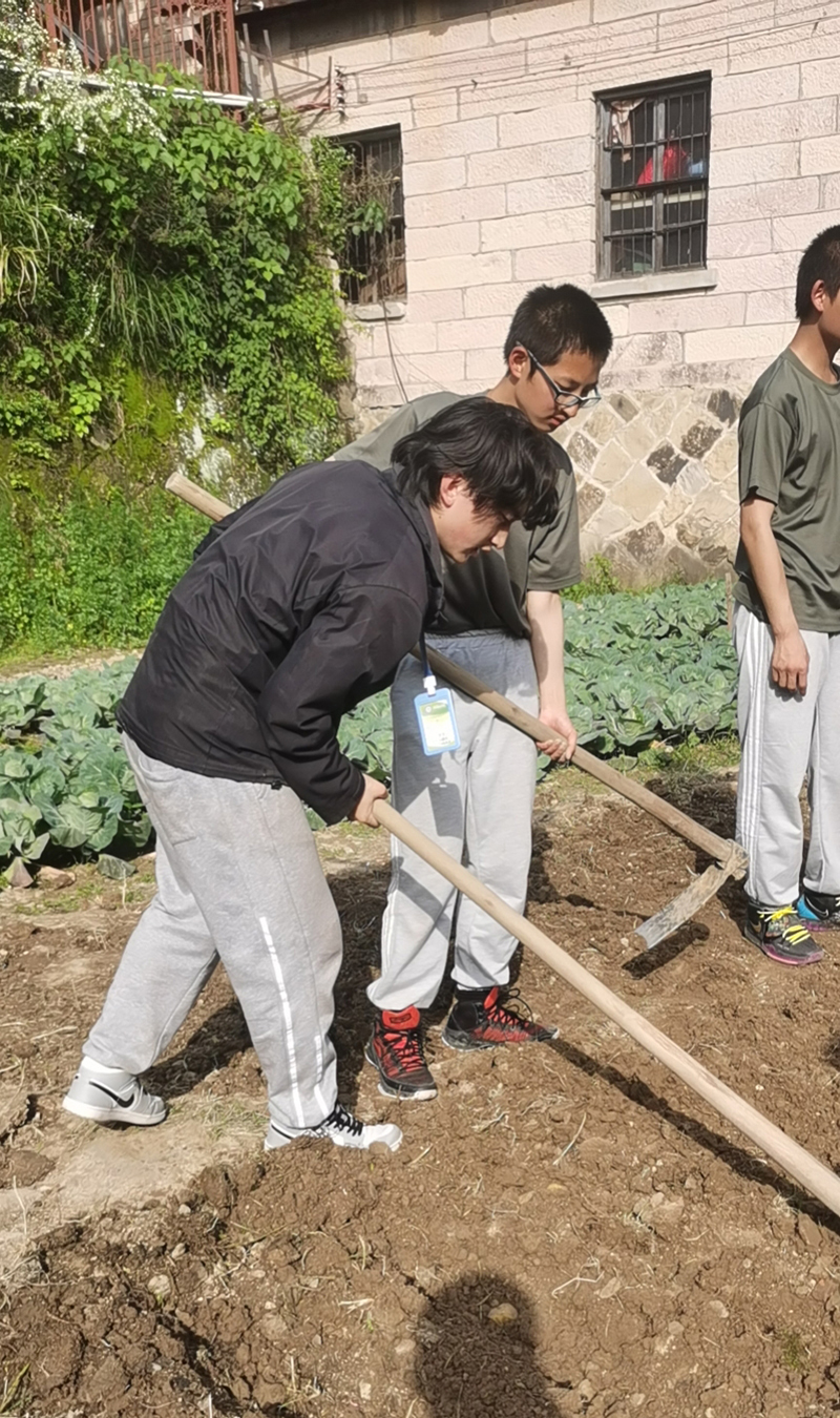 梁平孩子叛逆不听话厌学逃课的全封闭学校