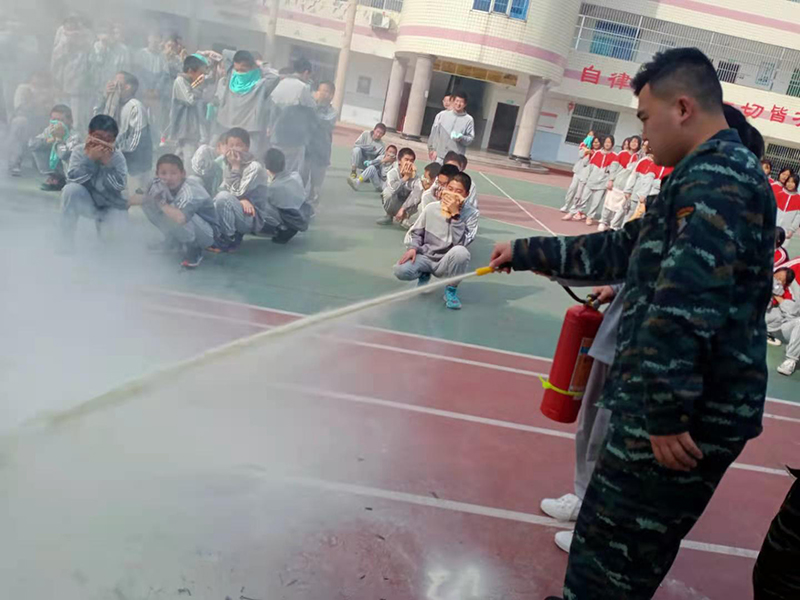 青春期叛逆问题少年正规素质教育学校