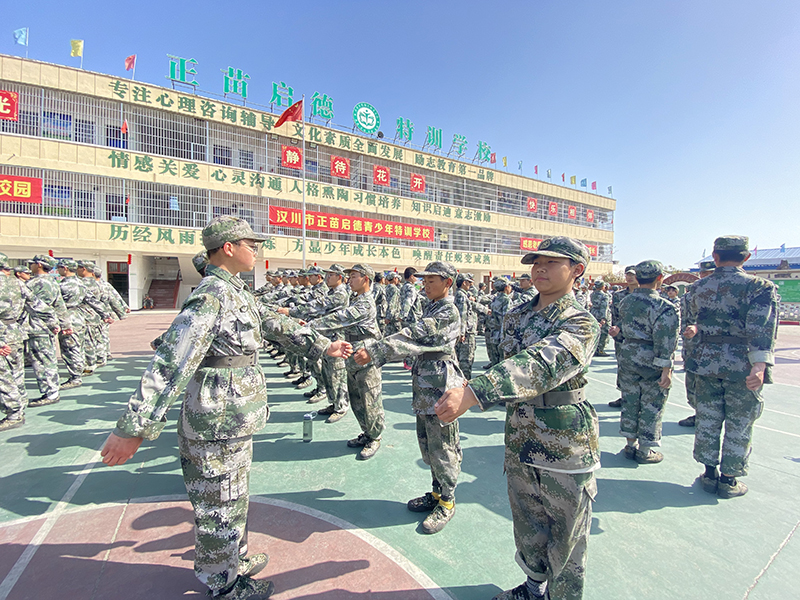 扬州青春期叛逆孩子网瘾早恋成长教育学校