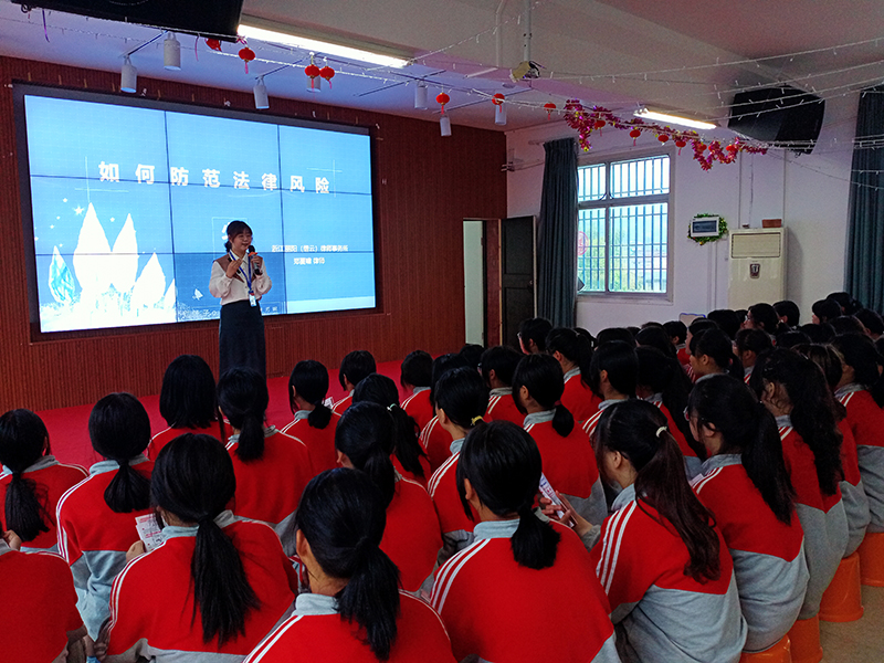 青少年叛逆网瘾全封闭特训学校