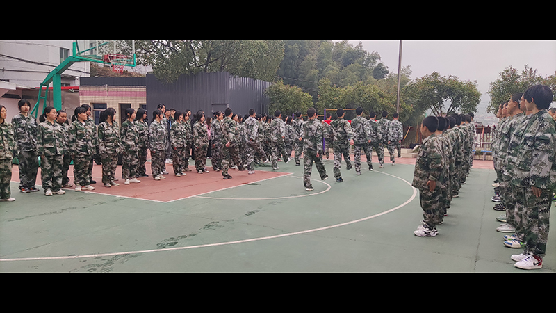 丽江改变叛逆孩子不听话的封闭式特训学校