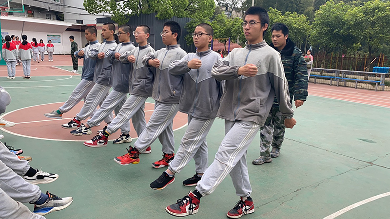 廊坊专治叛逆孩子逃课不听话的全封闭学校